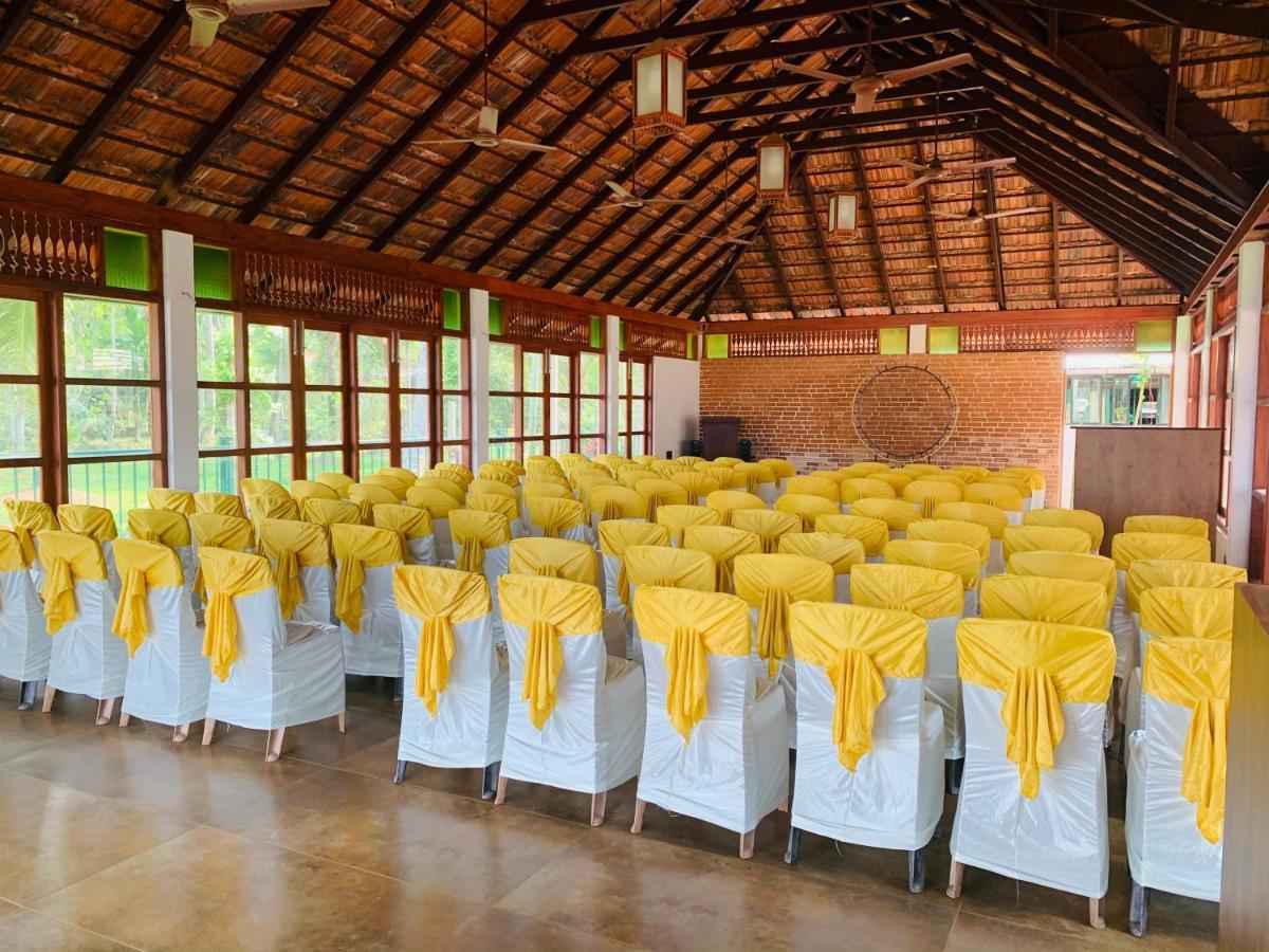 Kallanchery Retreat Kochi Extérieur photo