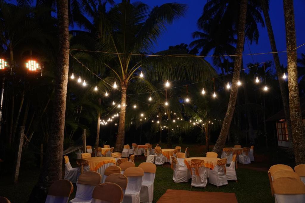 Kallanchery Retreat Kochi Extérieur photo